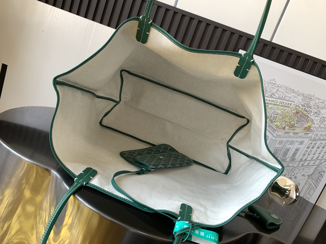 Saint Louis GM Tote Bag In Green